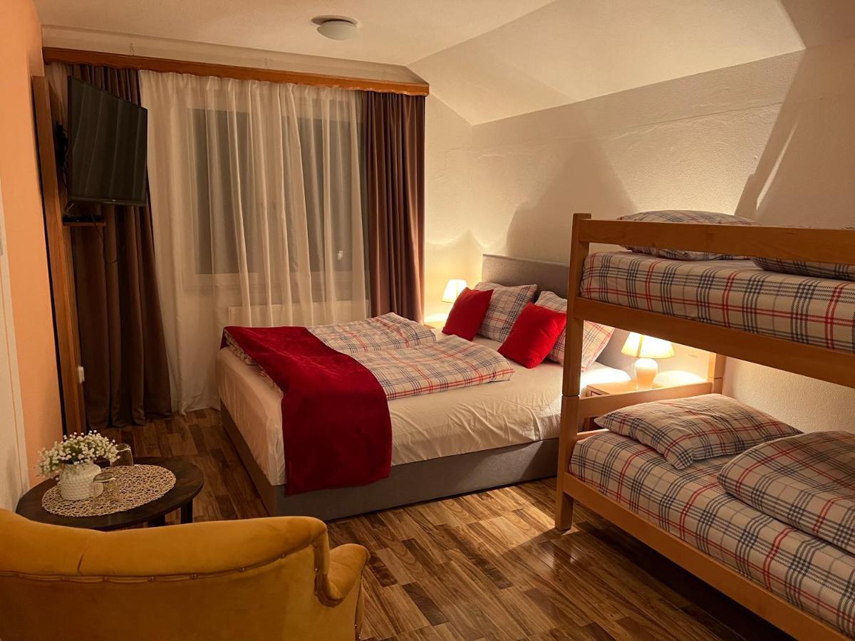 Hotel Central Влашич Екстер'єр фото